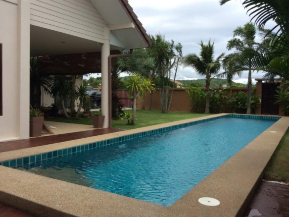 Pranburi Pool Villa