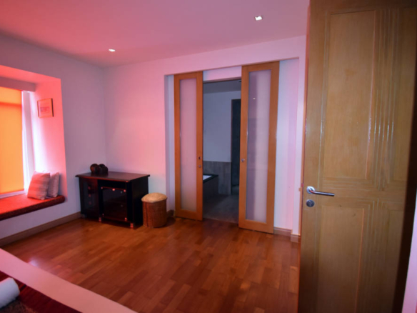 Luxury Condominium for sale north Hua Hin / Cha Am