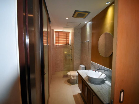 Luxury Condominium for sale north Hua Hin / Cha Am